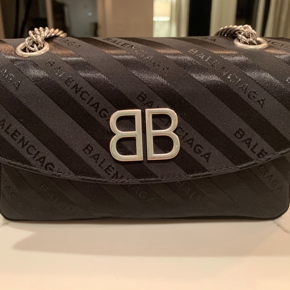 Balenciaga BB Chain Bag - Picture 6 of 6